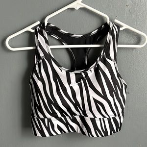 WOMEN'S NIKE SWOOSH ICON CLASH BRA